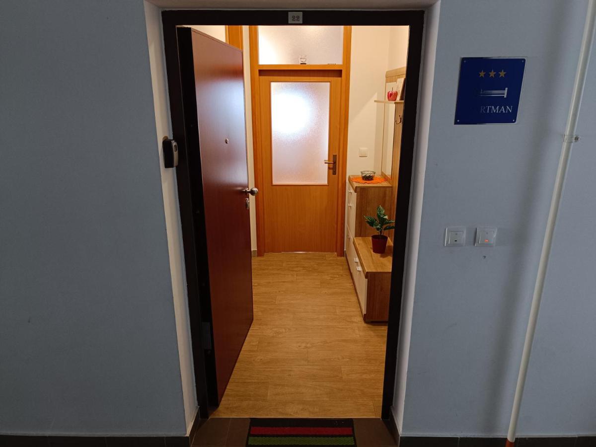 Apartman Ante Gospić Eksteriør billede